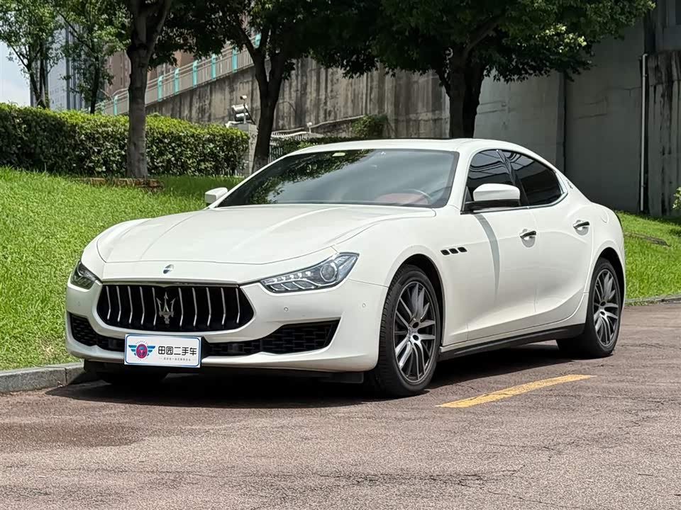 Maserati Ghibli Maserati Ghibli