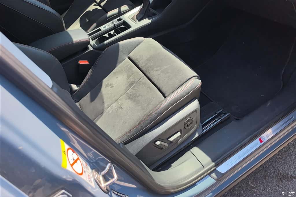 Audi Q3, 2023 8