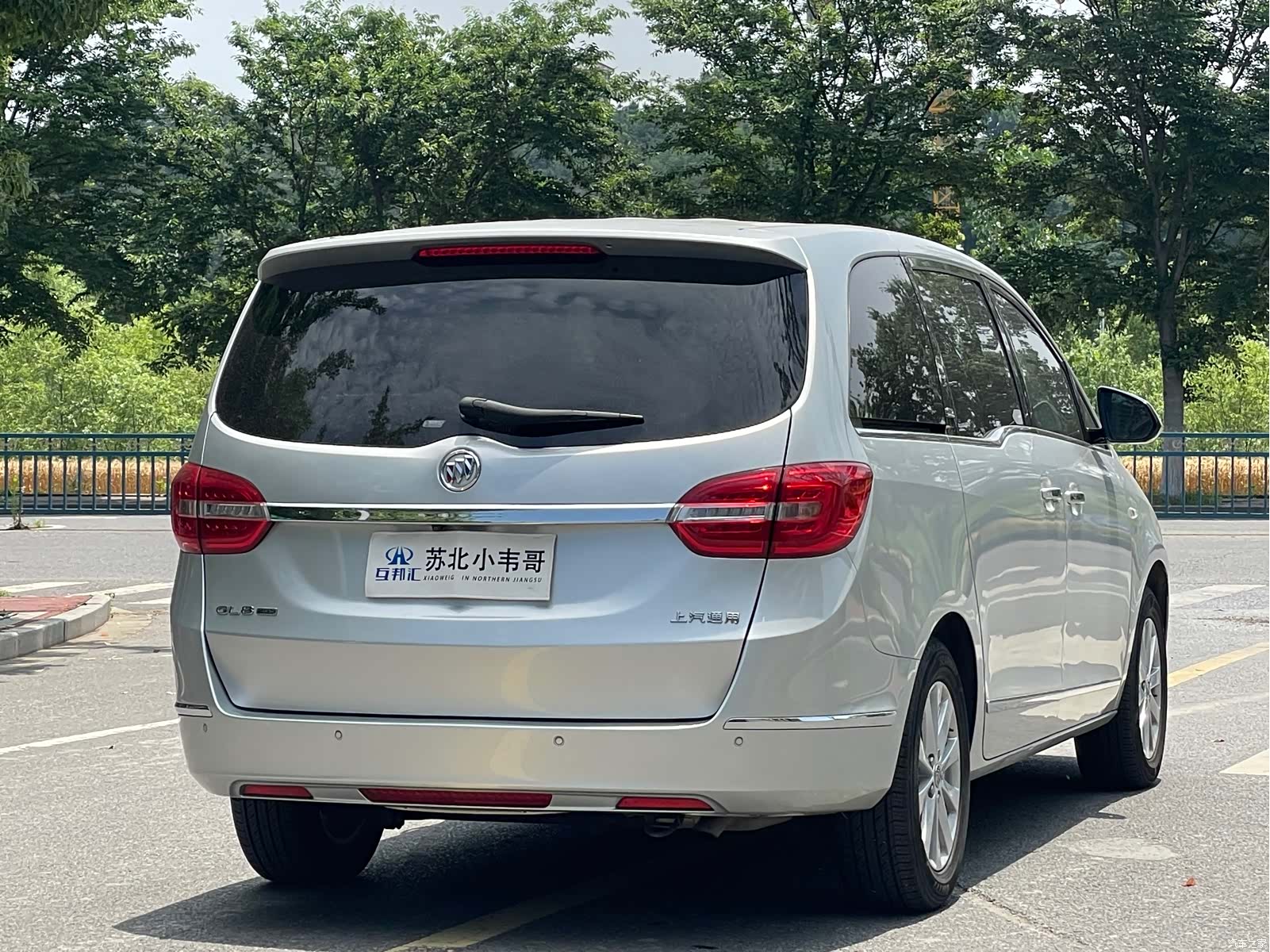 Buick GL8, 2019 3