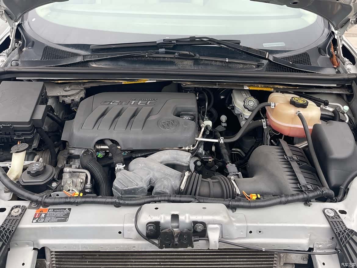 Buick GL8, 2014 13