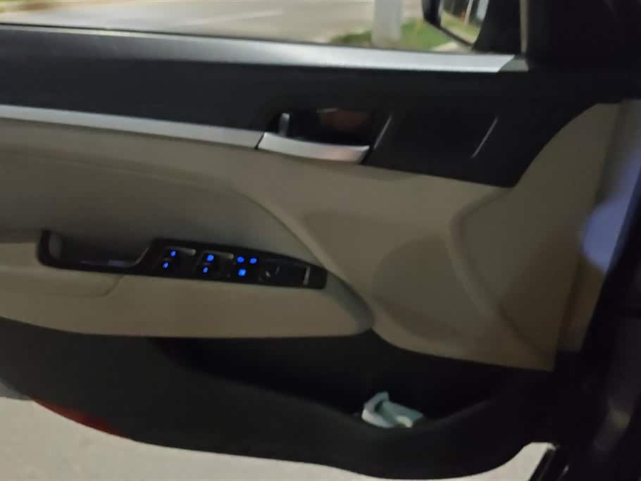 Hyundai Lead