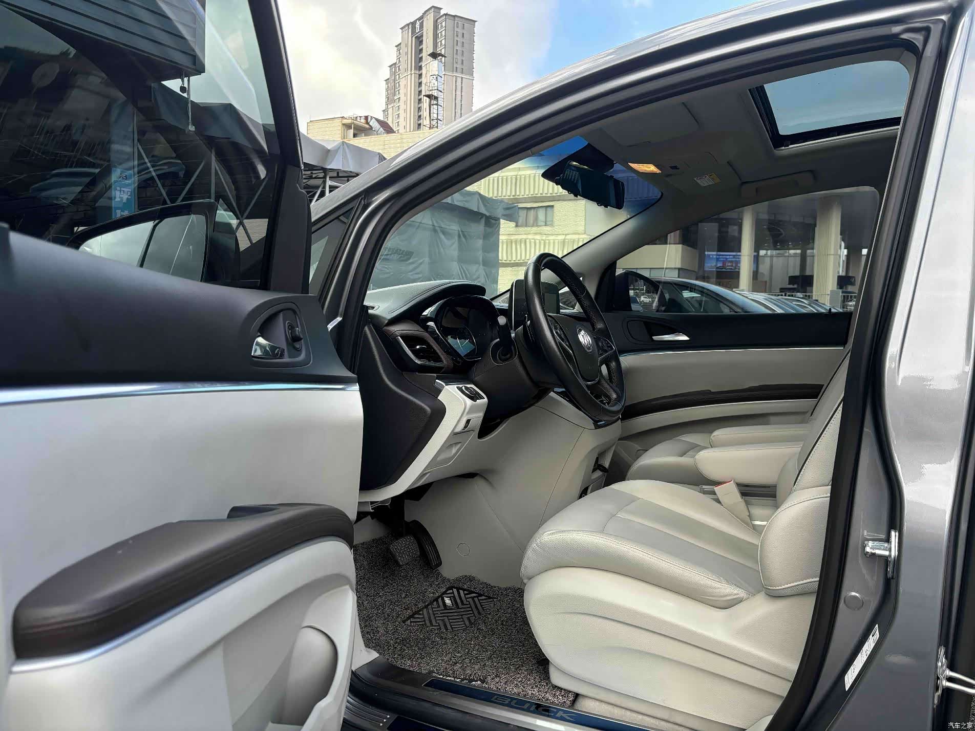Buick GL8, 2021 12