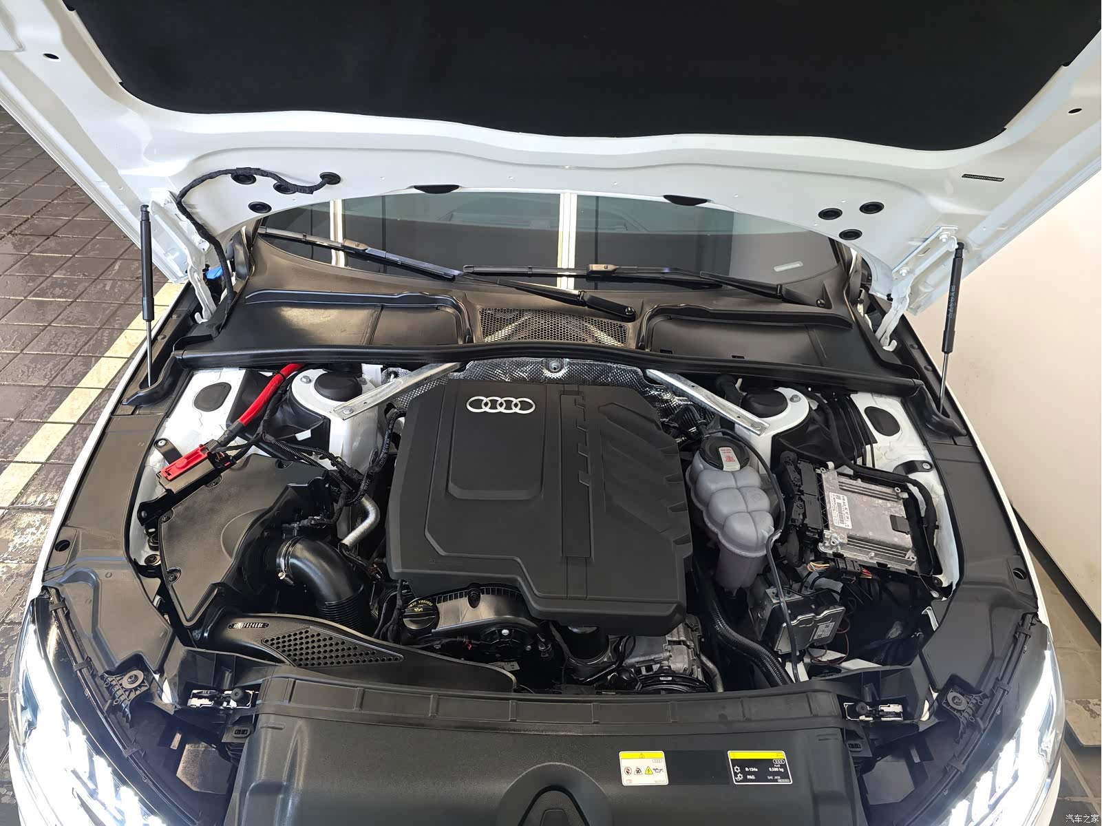 Audi A4L, 2025 9
