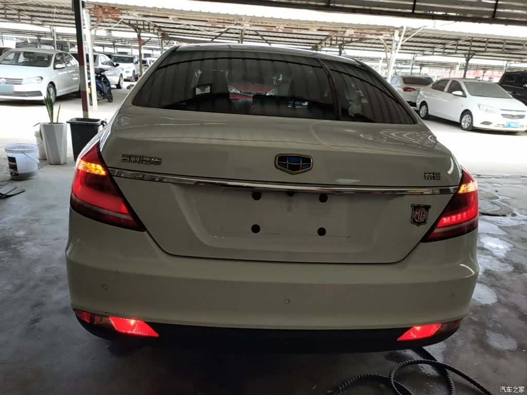 Geely Emgrand, 2016 6