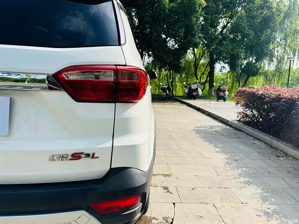 BAIC S3, 2018 10