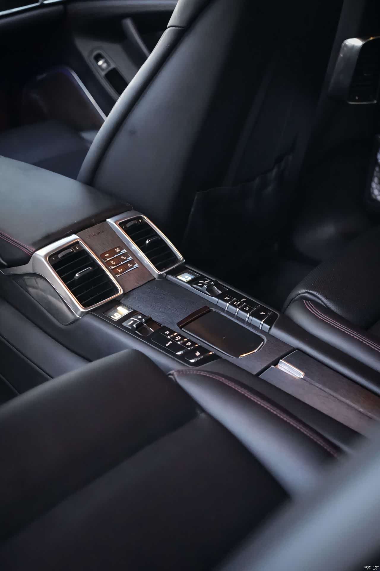 Porsche Panamera, 2010 21