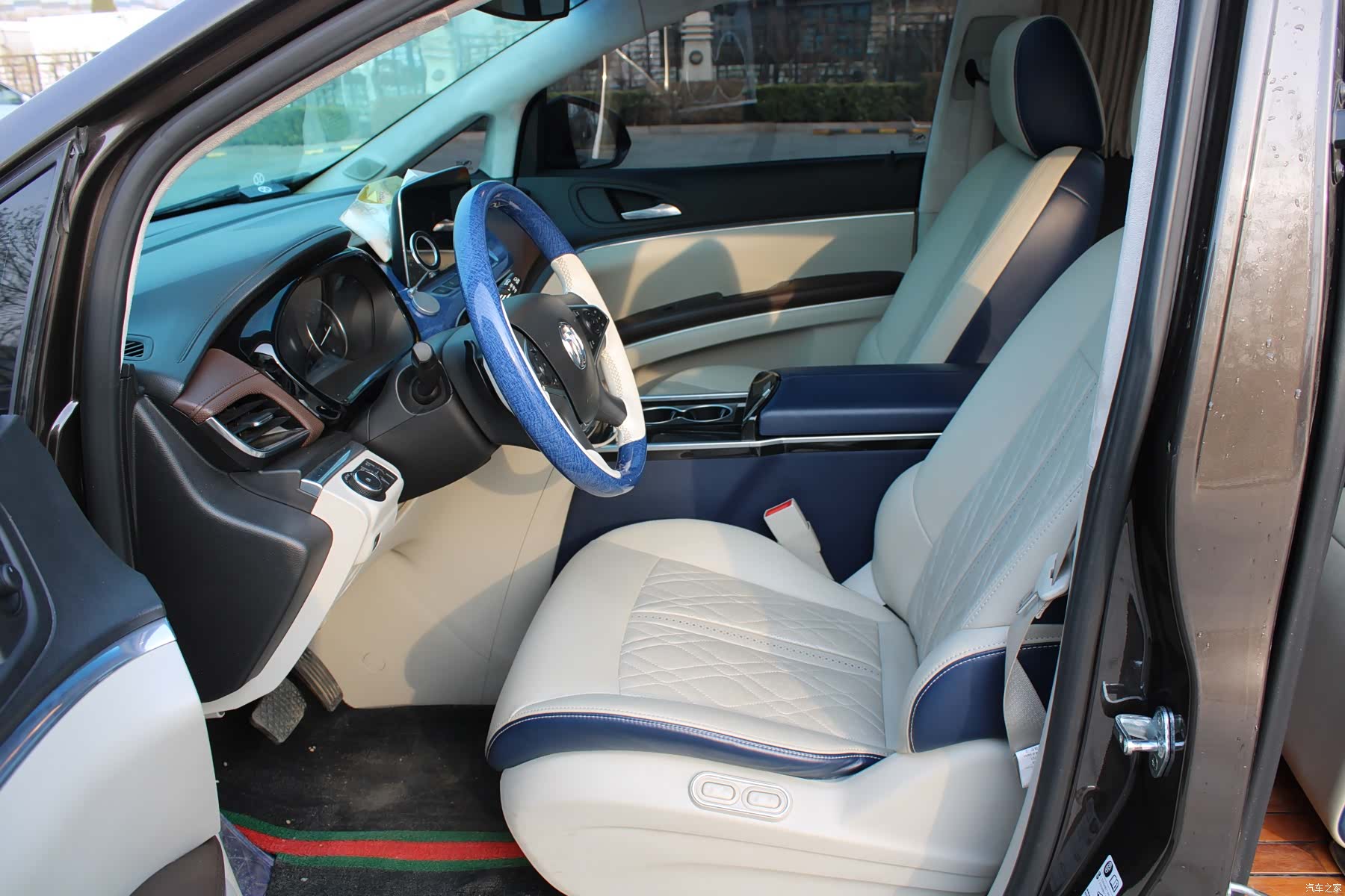 Buick GL8, 2020 19