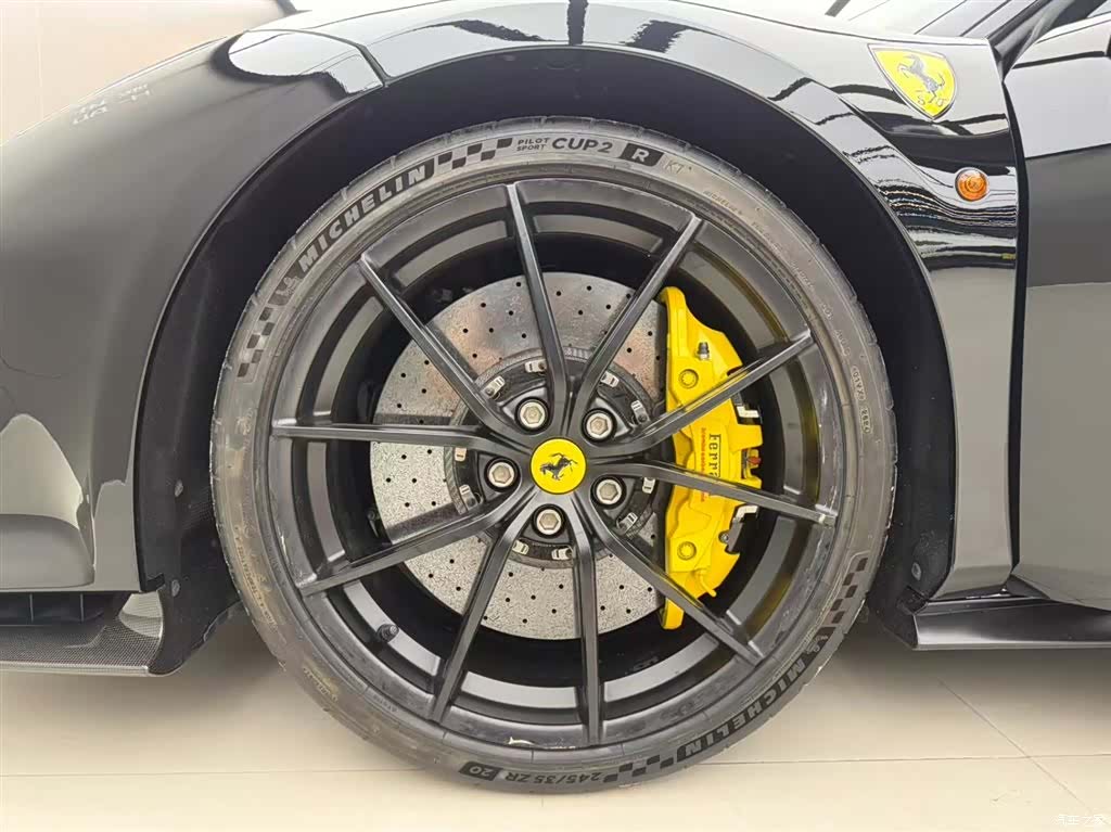 Ferrari 488, 2019 14