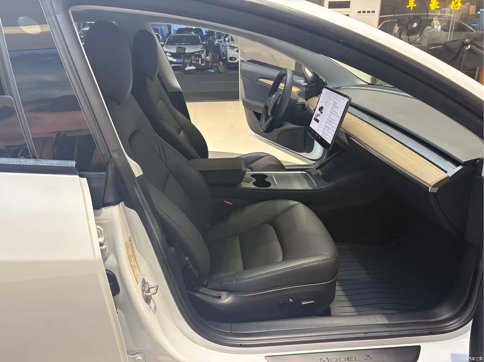 Tesla Model 3, 2021 12