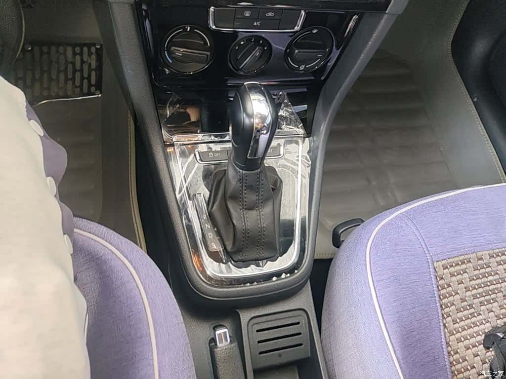 Volkswagen Bora, 2016 10