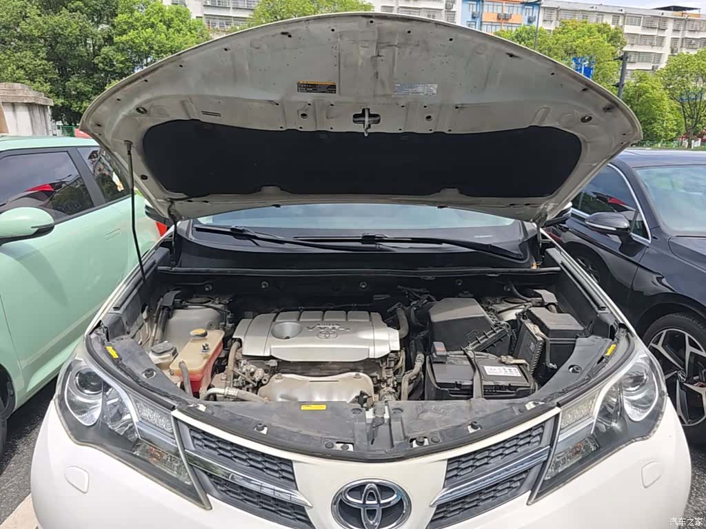 Toyota RAV4, 2014 20
