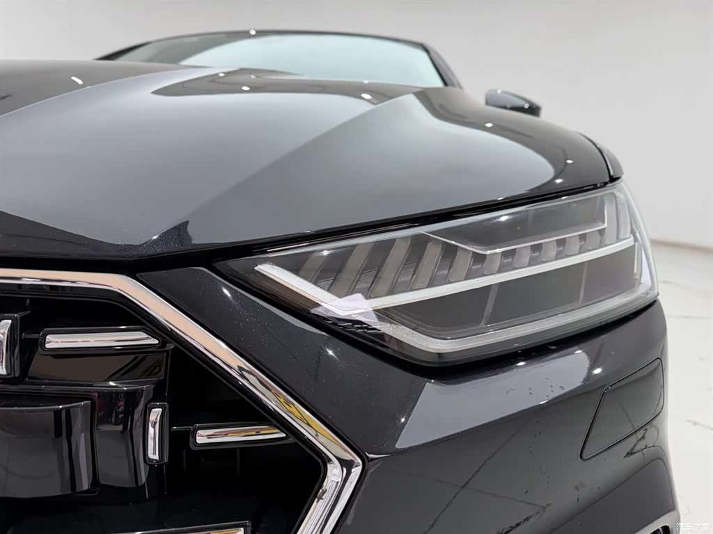 Audi A7L, 2023 2