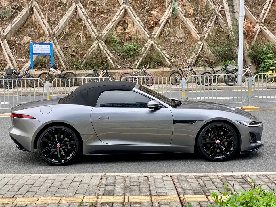 Jaguar F-TYPE