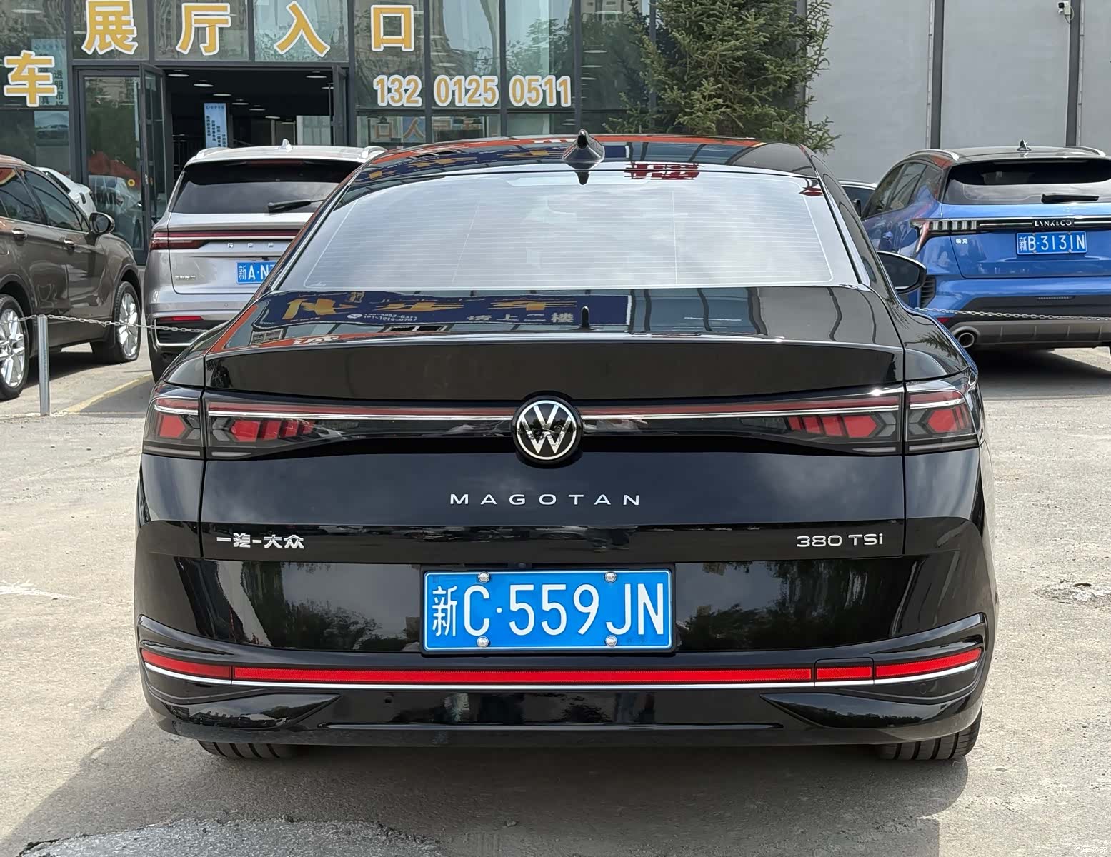 Volkswagen Magotan, 2025 4