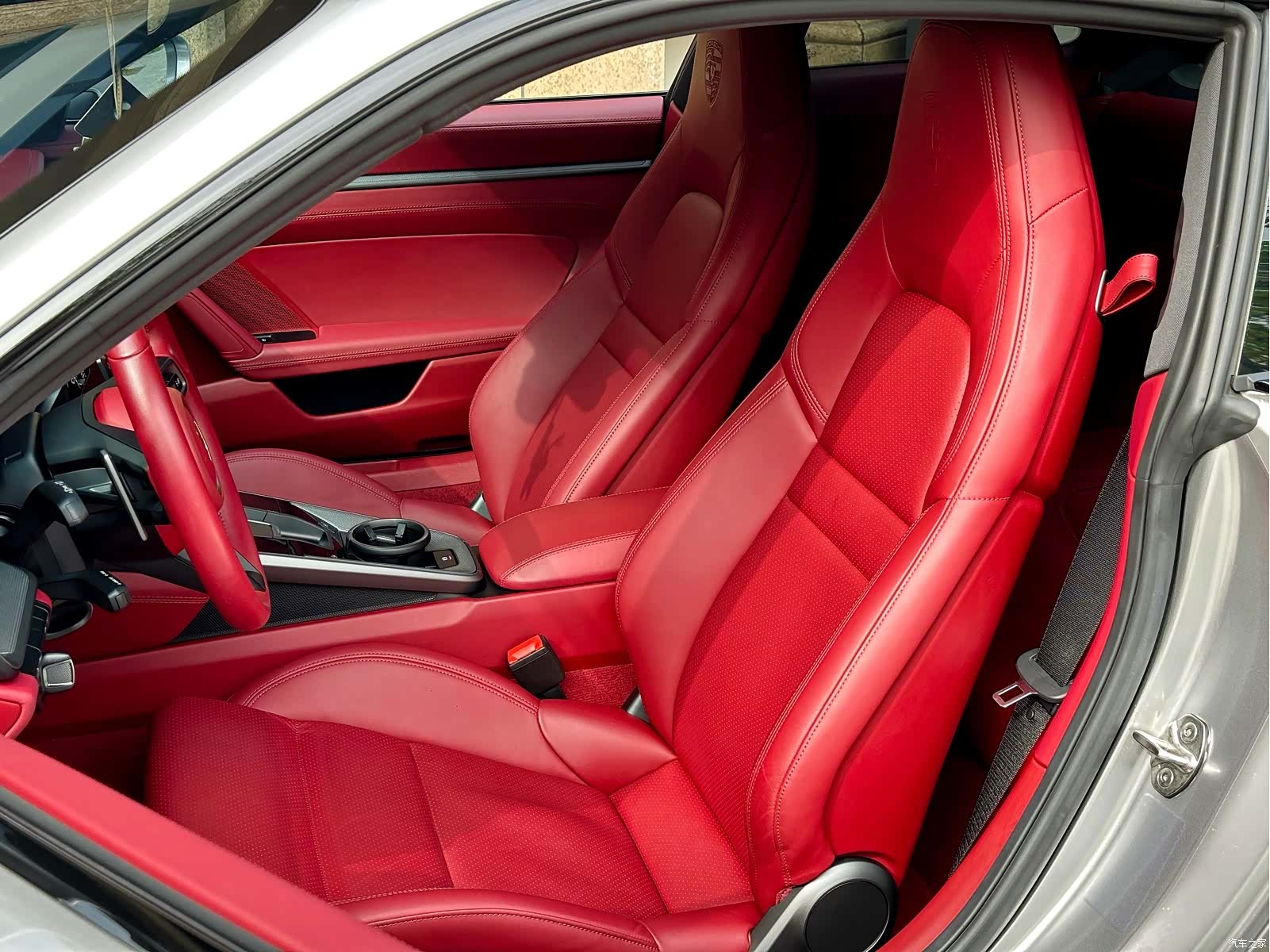 Porsche 911, 2025 8