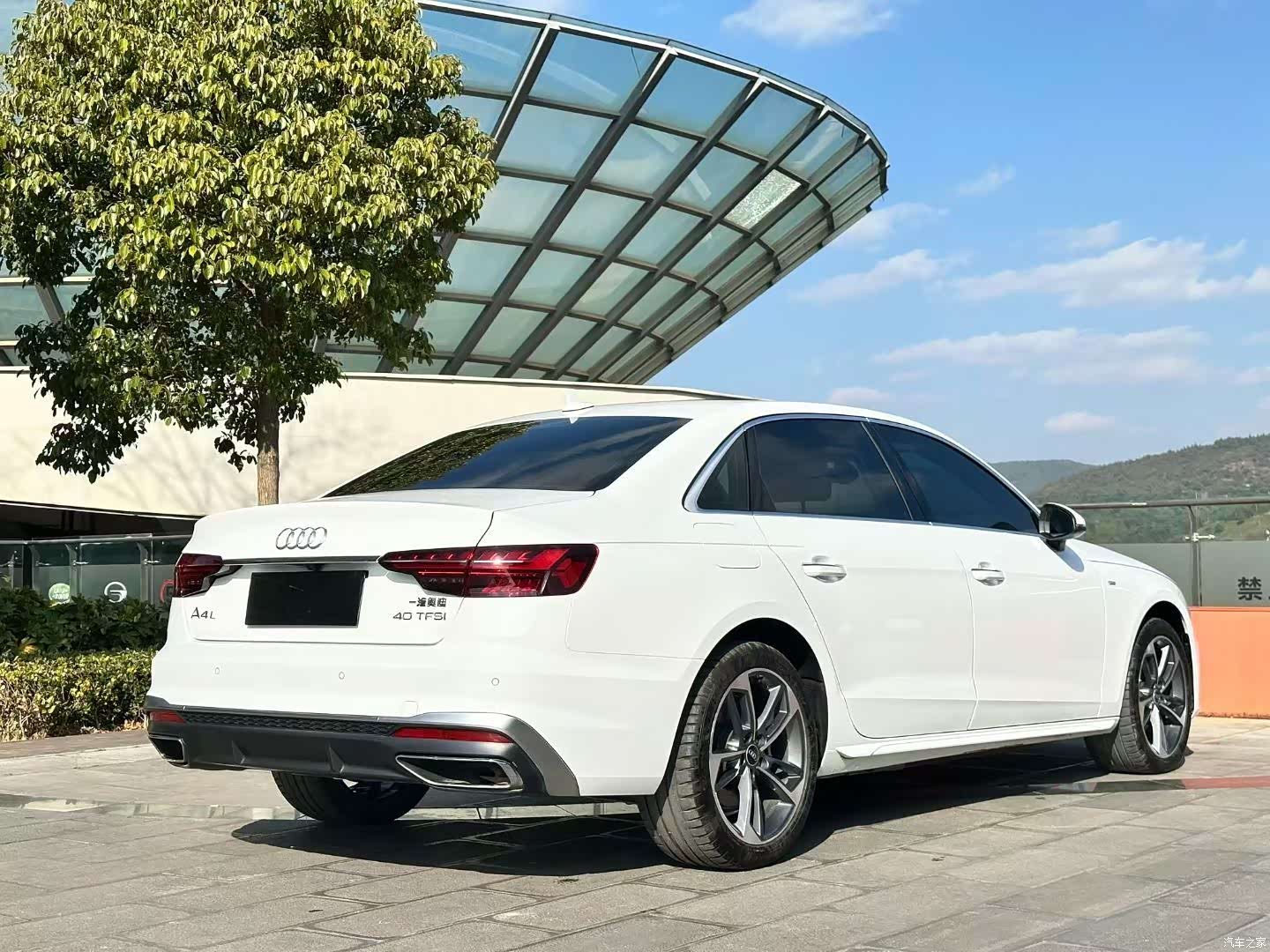 Audi A4L, 2024 все фото