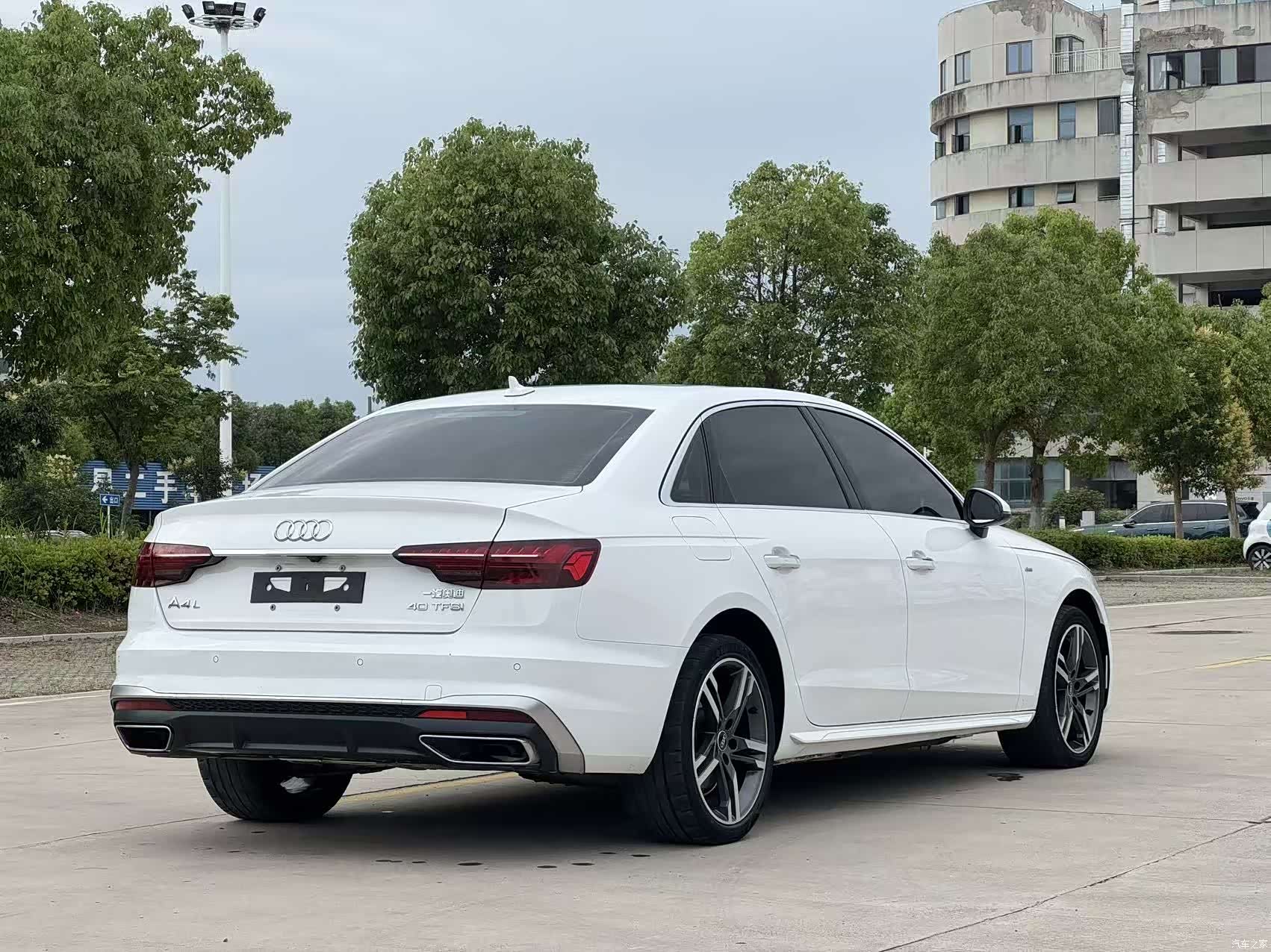 Audi A4L, 2022 6