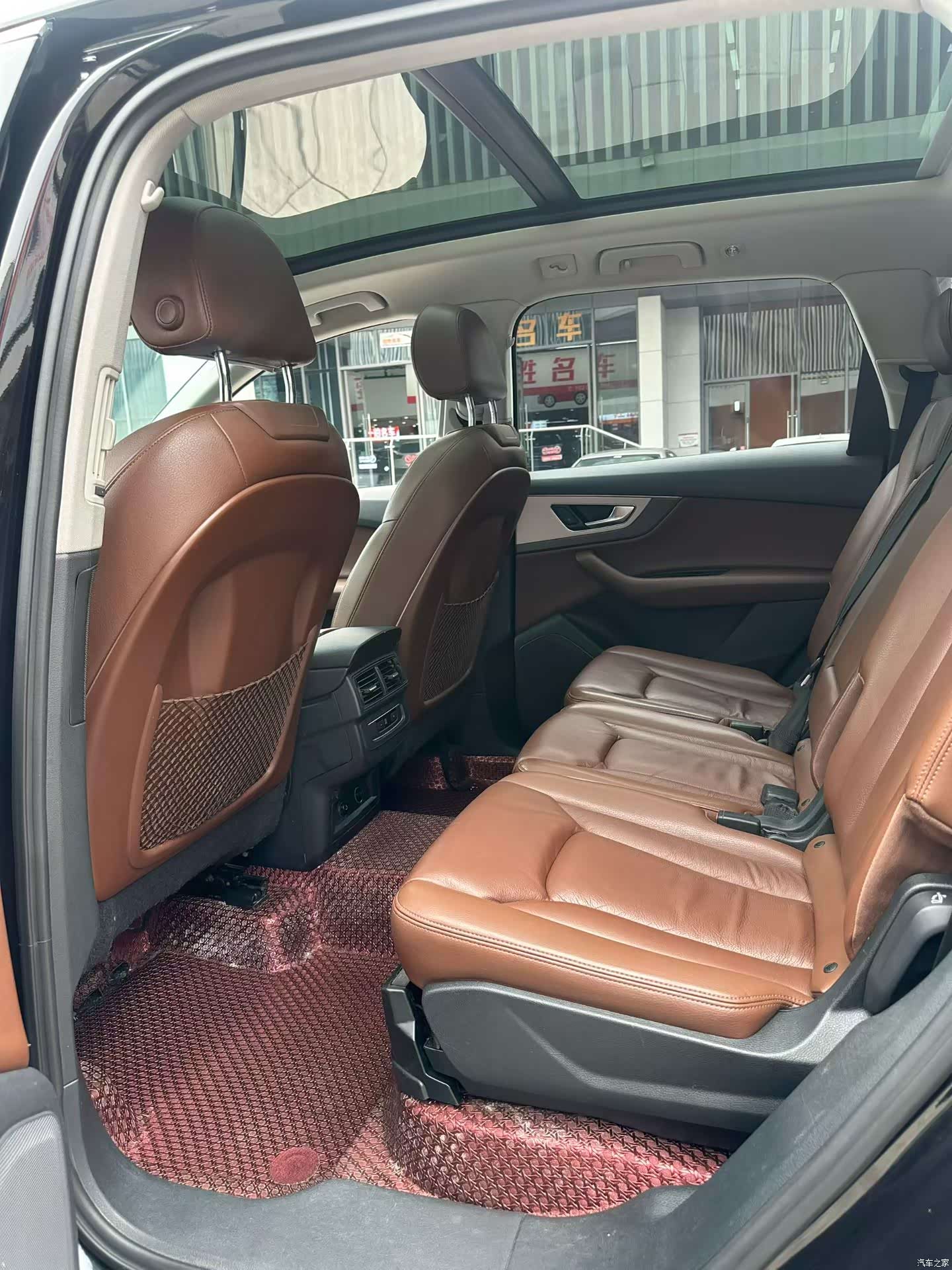 Audi Q7, 2019 все фото