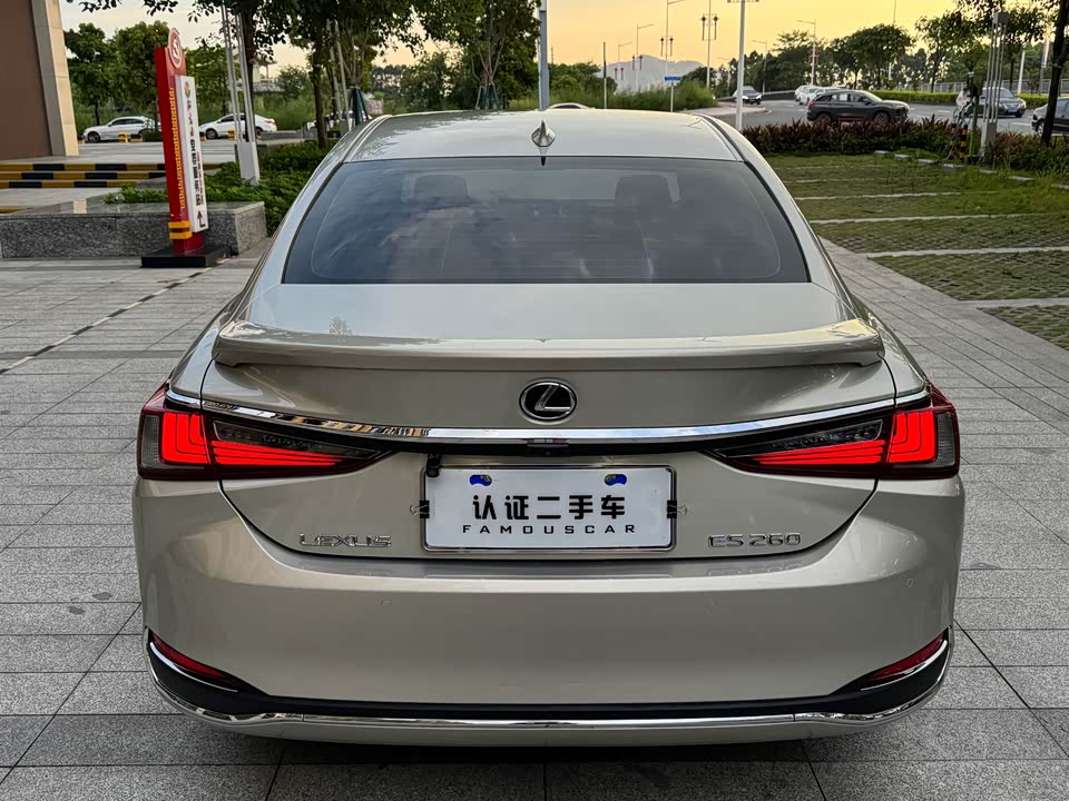 Lexus ES Lexus ES