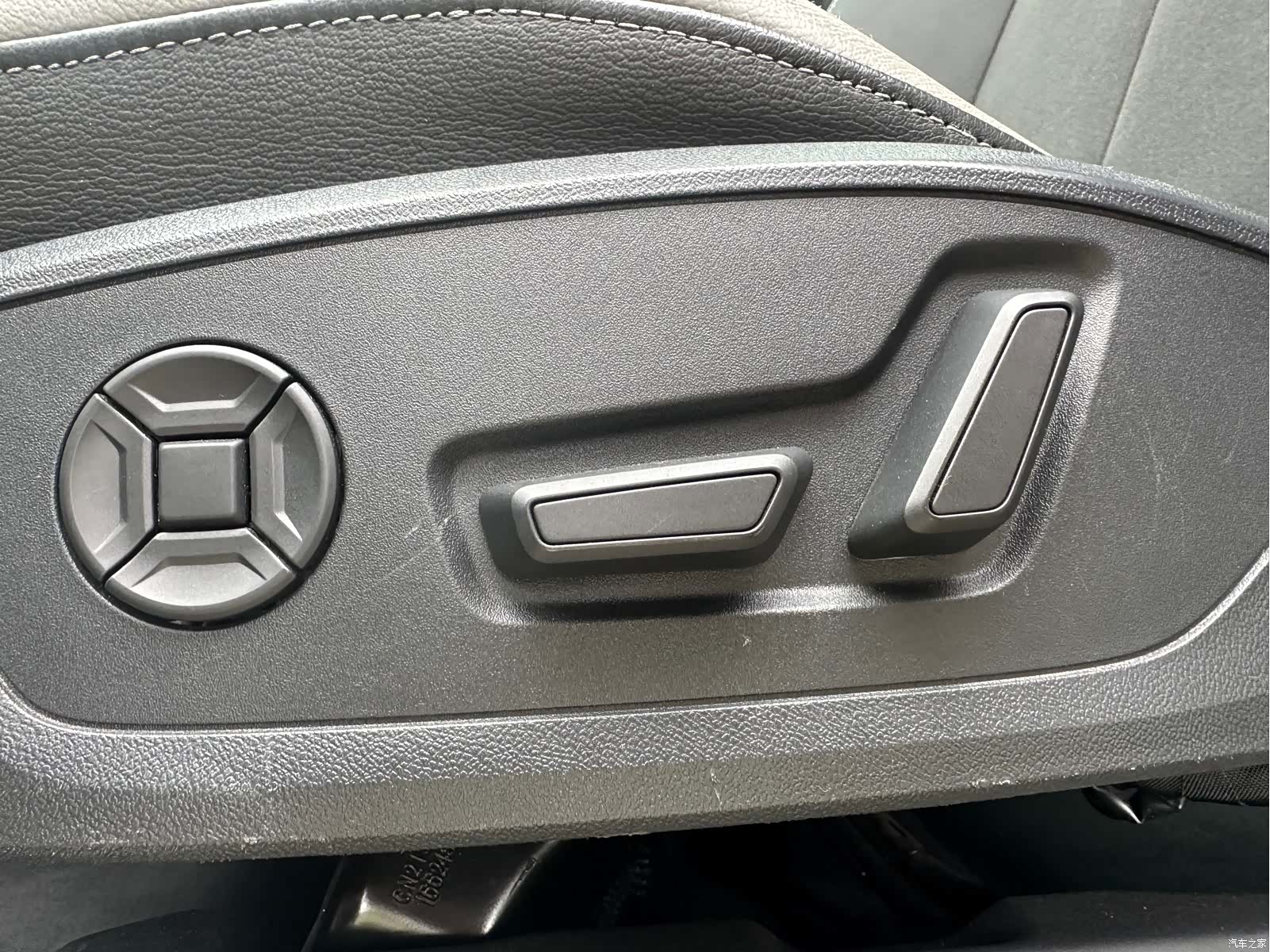 Audi Q3, 2022 12