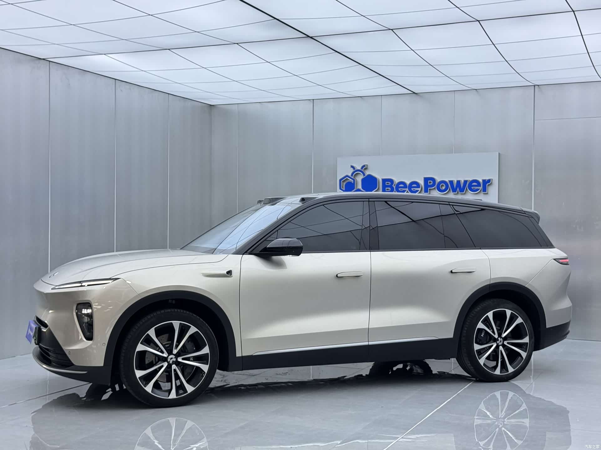 NIO ES8, 2023 4