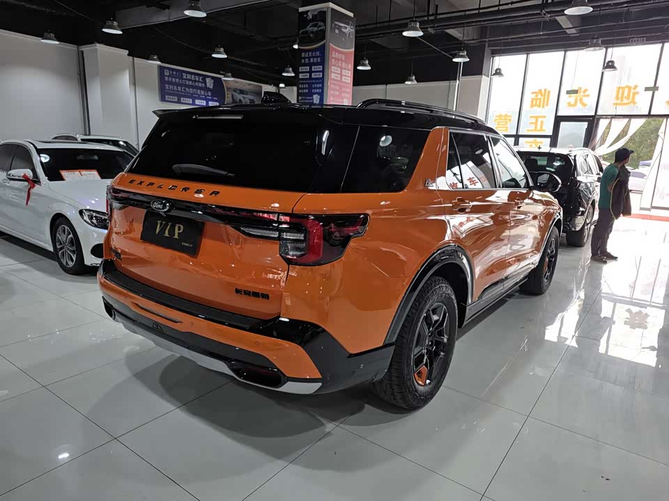 Ford Explorer Ford Explorer