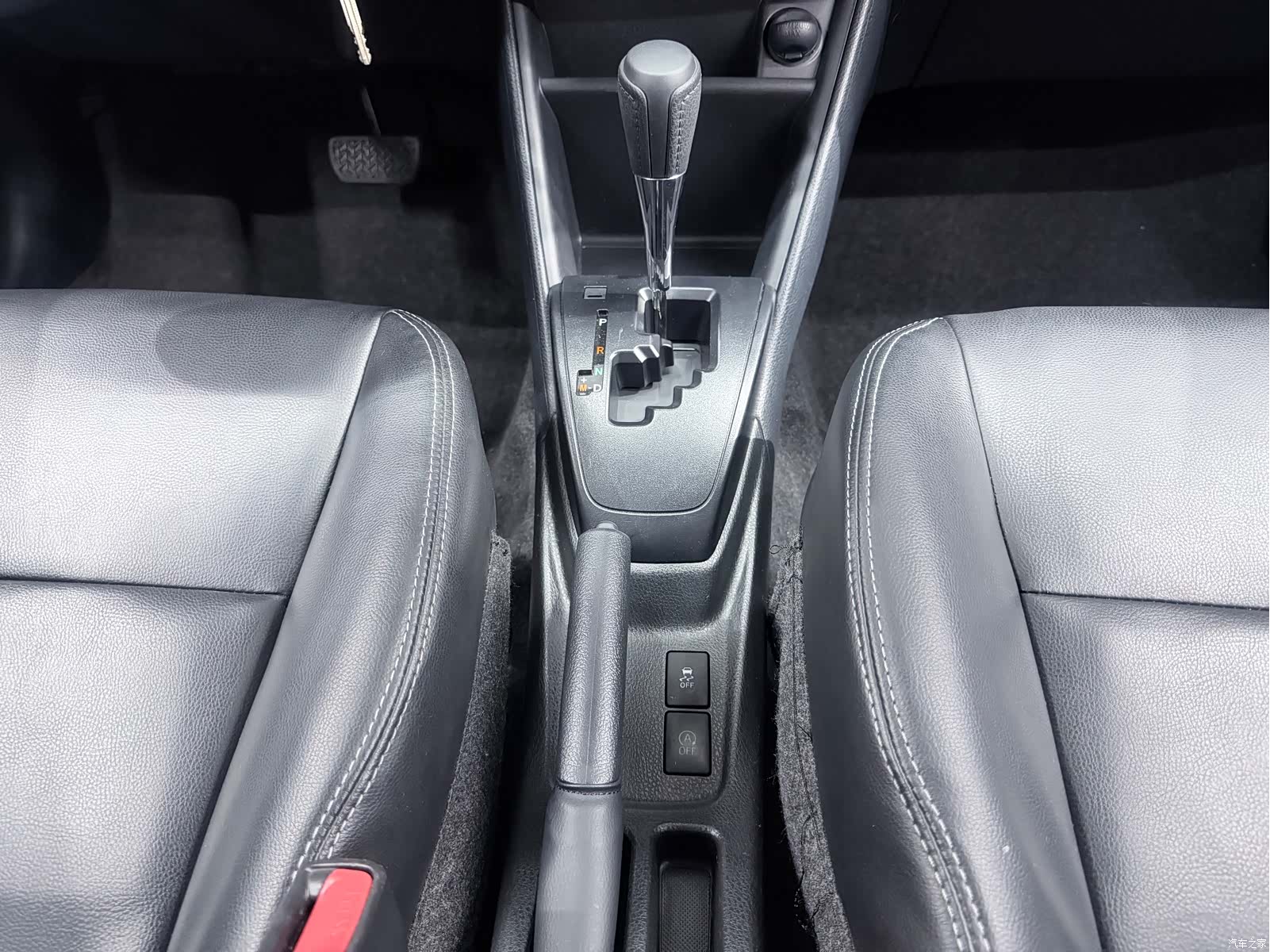 Toyota YARiS L, 2021 13