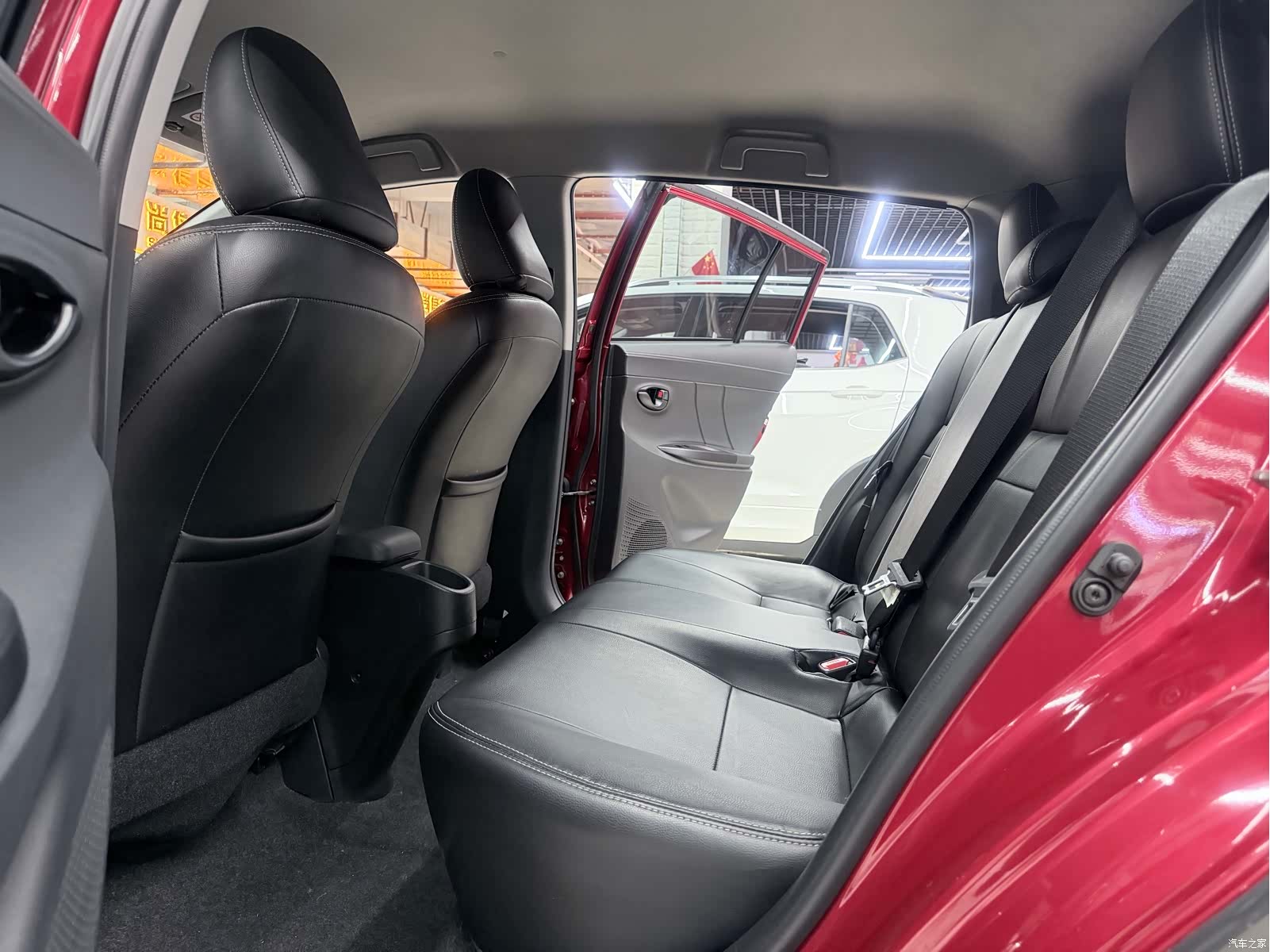 Toyota YARiS L, 2021 17