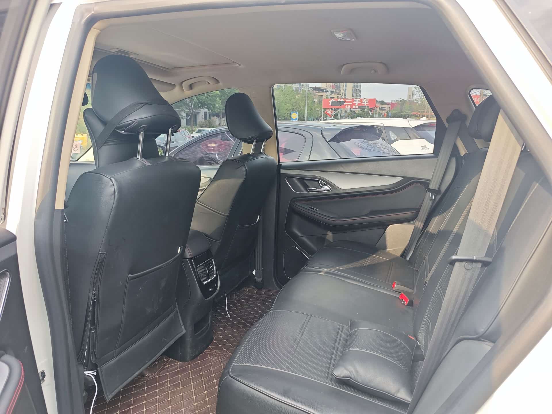 Wuling 560, 2016 14