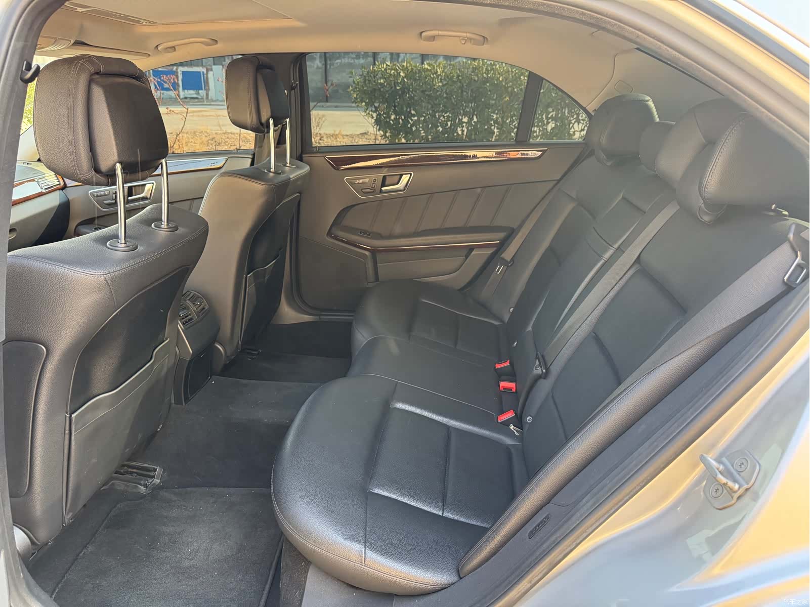 Mercedes-Benz E-Class, 2013 9