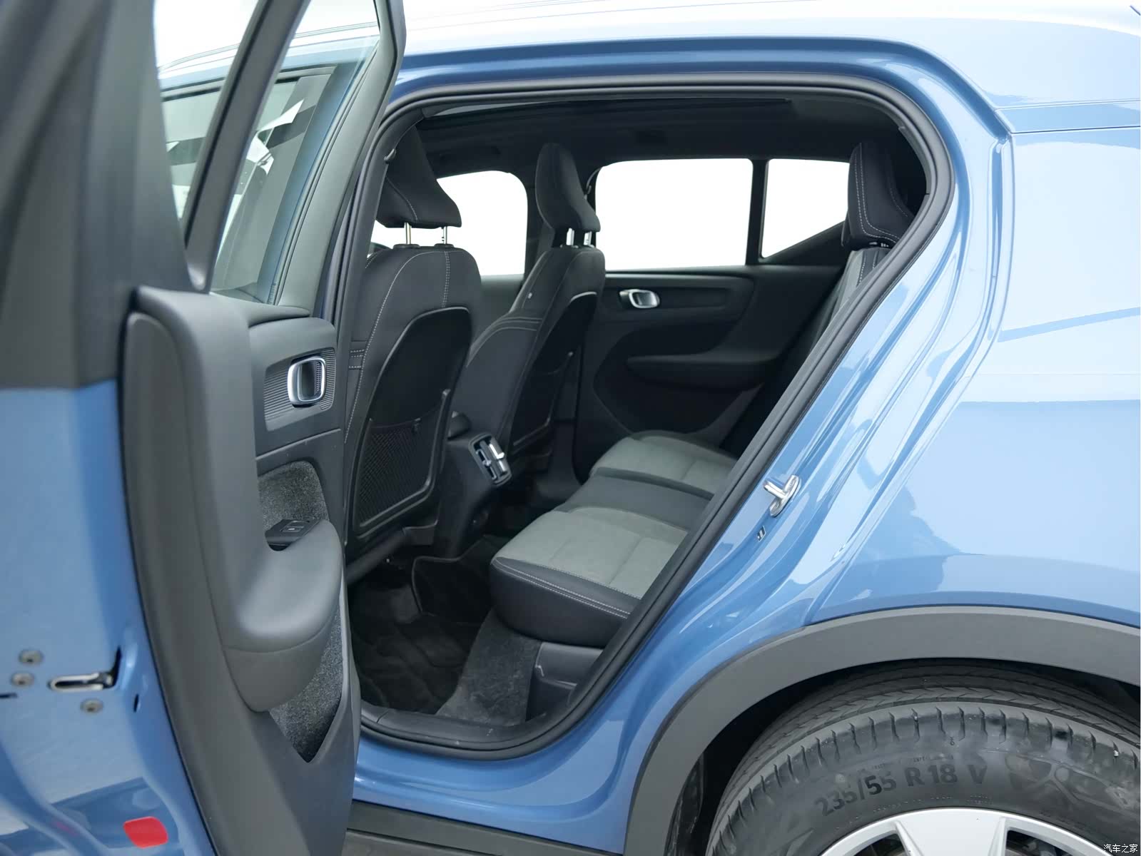Volvo XC40, 2023 16