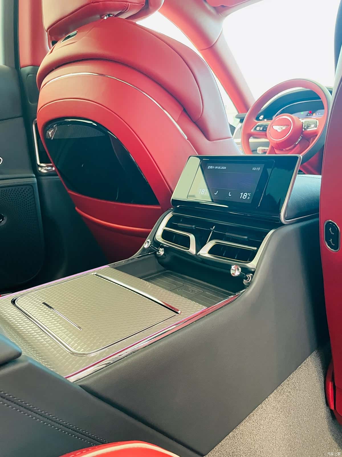 Bentley Flying Spur, 2025 18