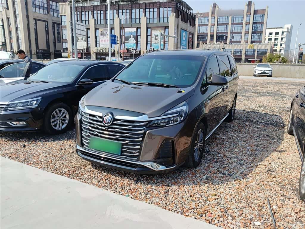 Buick GL8, 2023 1