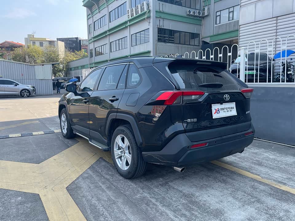Toyota RAV4 Rongfang