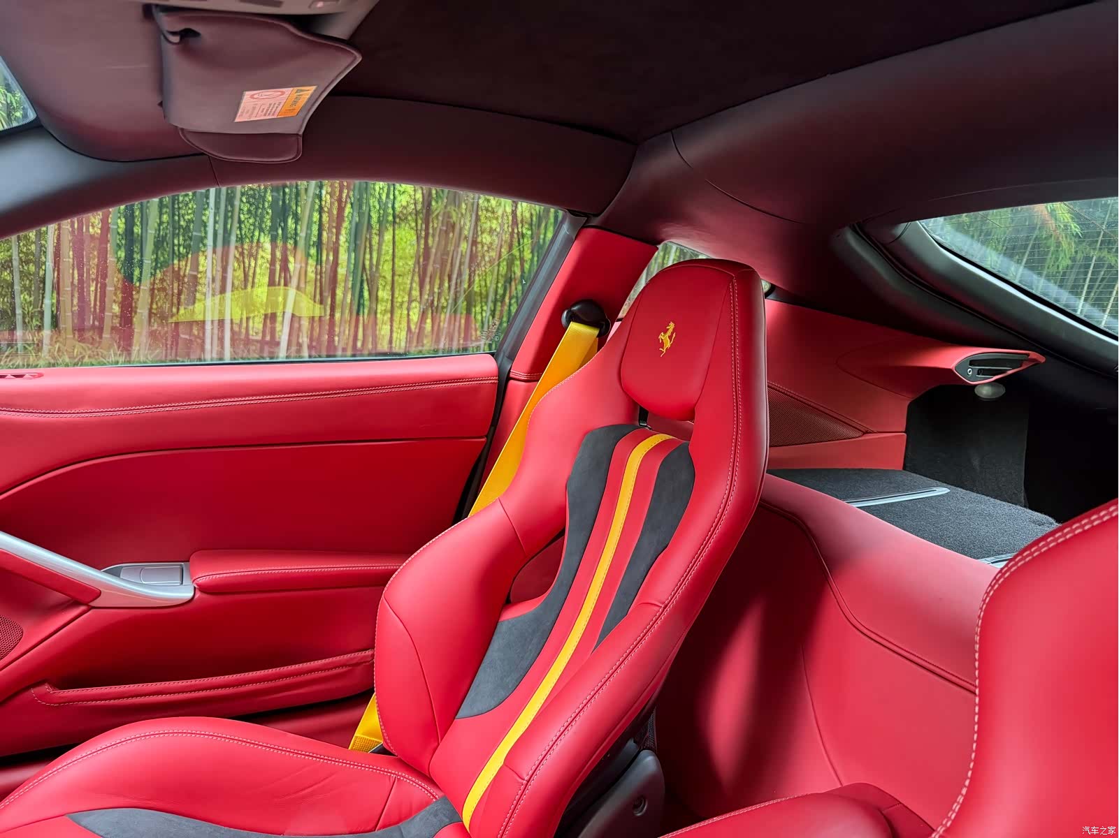 Ferrari F12ber, 2013 10