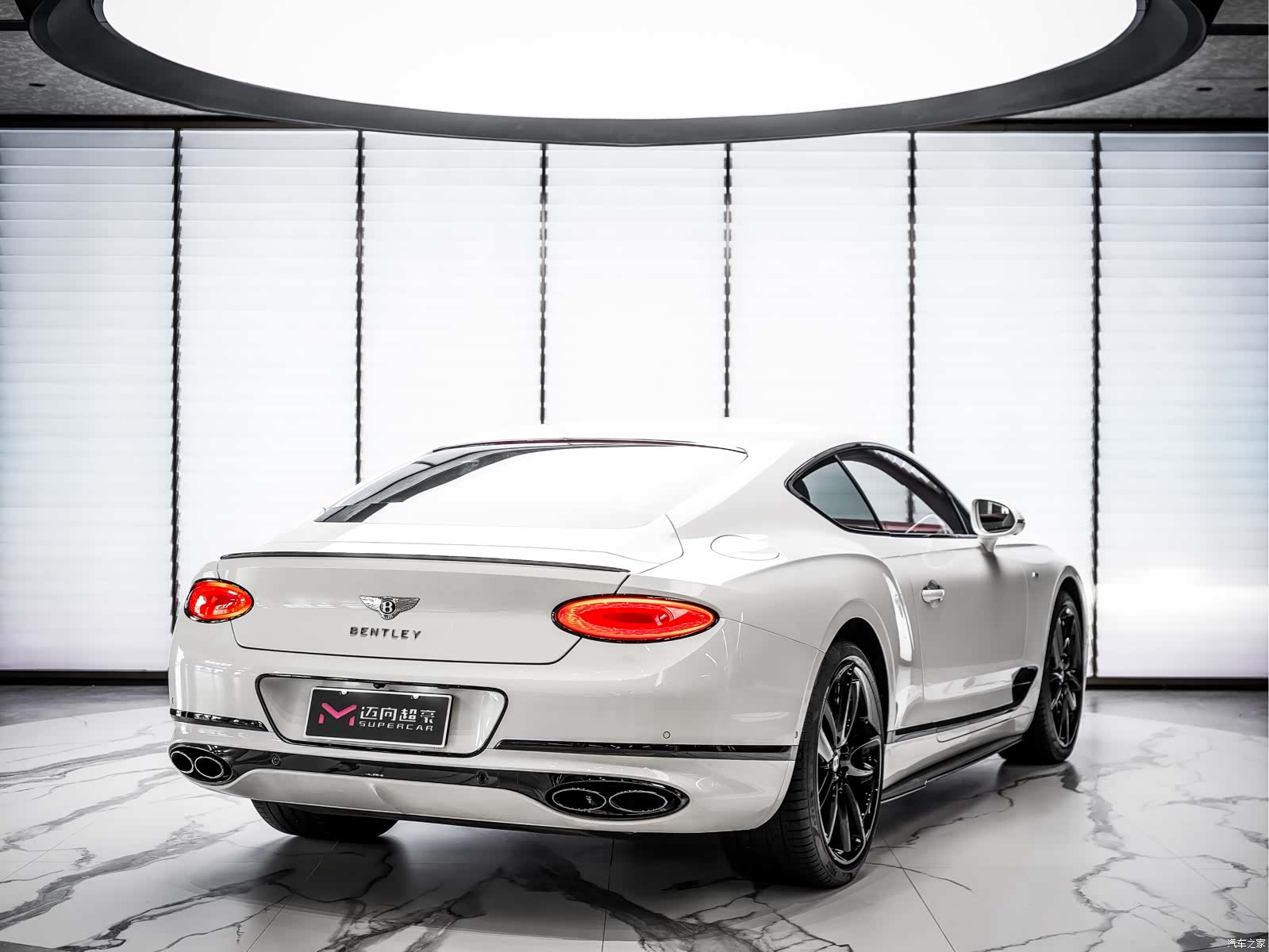Bentley Continental GT, 2022 все фото