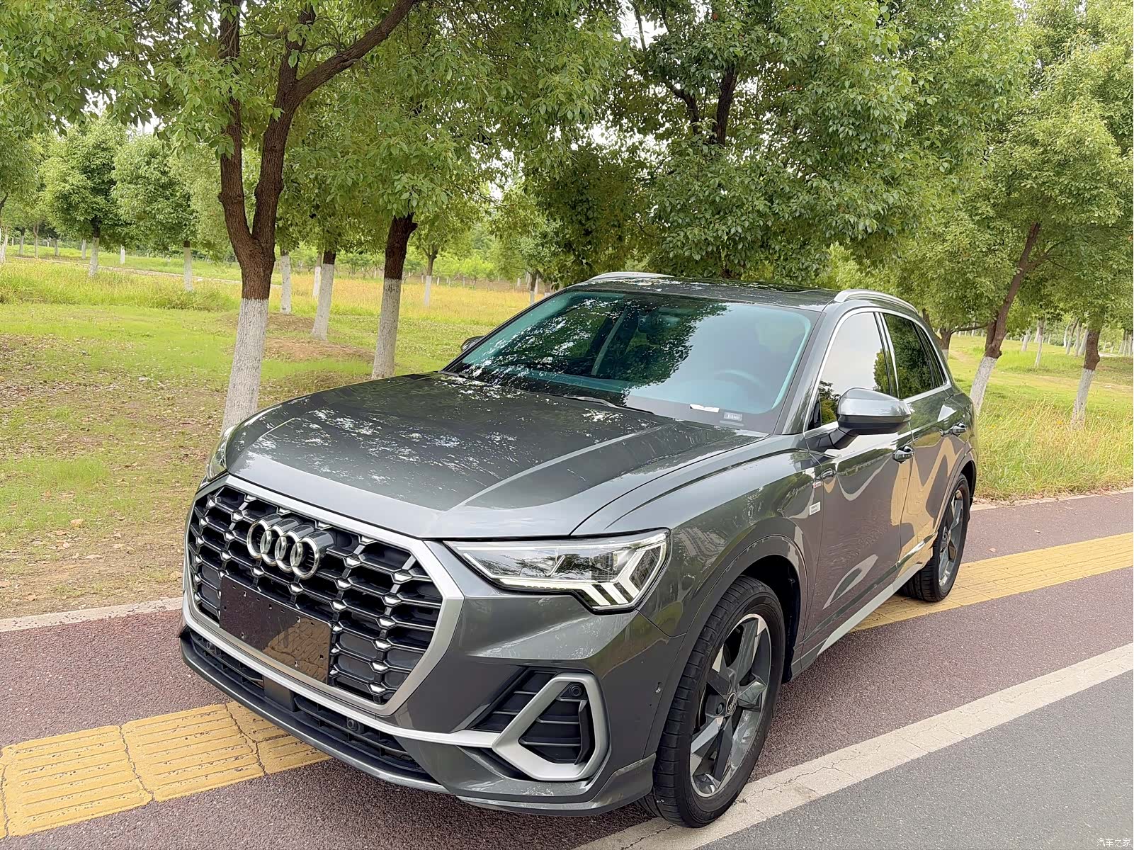 Audi Q3, 2023 1