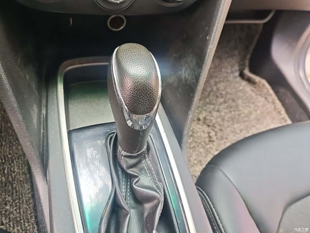 Chevrolet 320, 2017 14