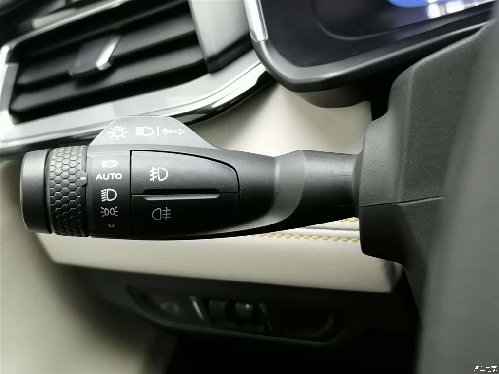 Lynk & Co 02, 2022 21