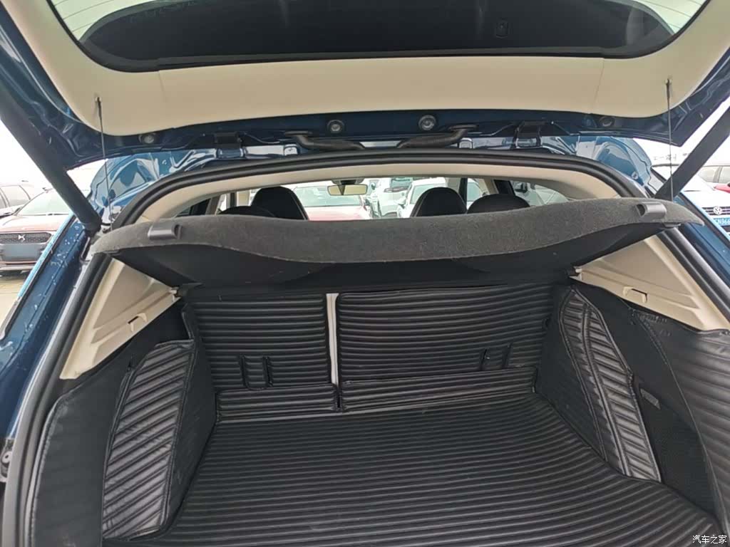 Lynk & Co 01, 2018 19