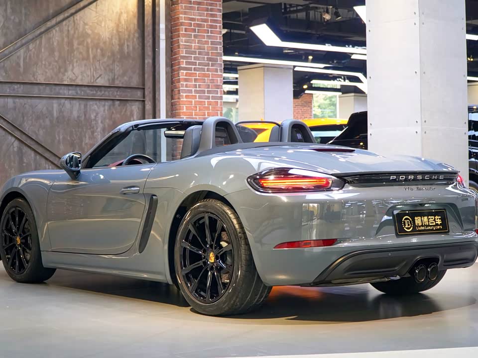 Porsche 718