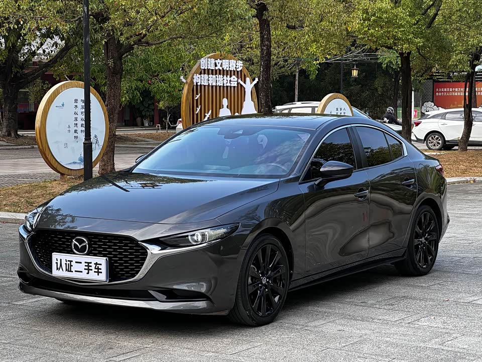 Mazda 3 Angkesaila