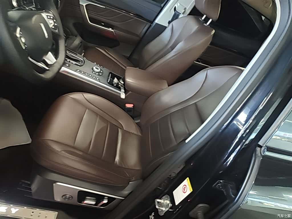 WEY VV5, 2018 15