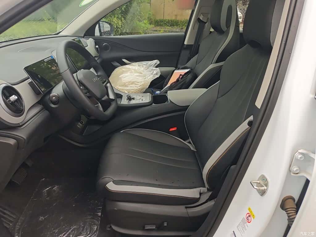 BYD HiAce, 2025 15