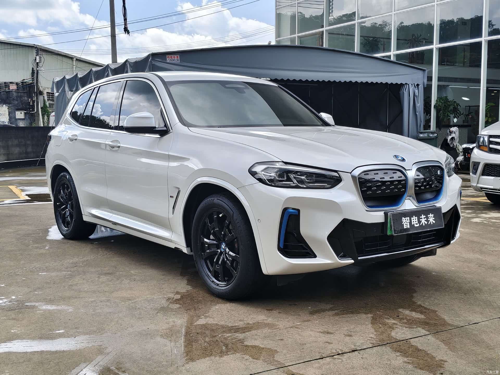 BMW iX3, 2022 3