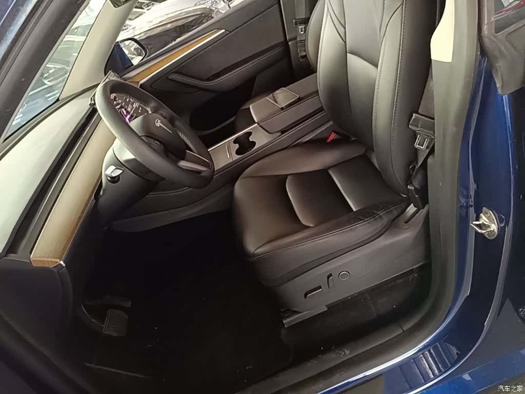 Tesla Model Y, 2021 15