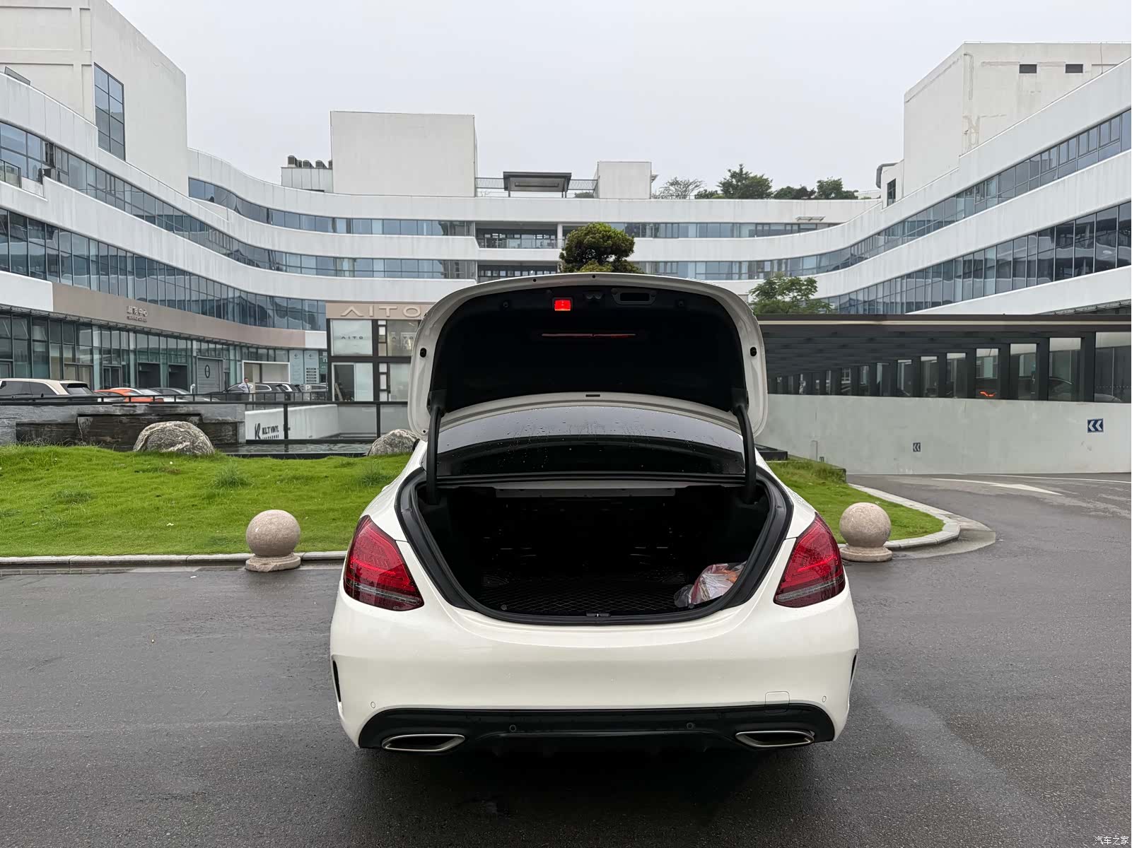 Mercedes-Benz C-Class, 2019 15