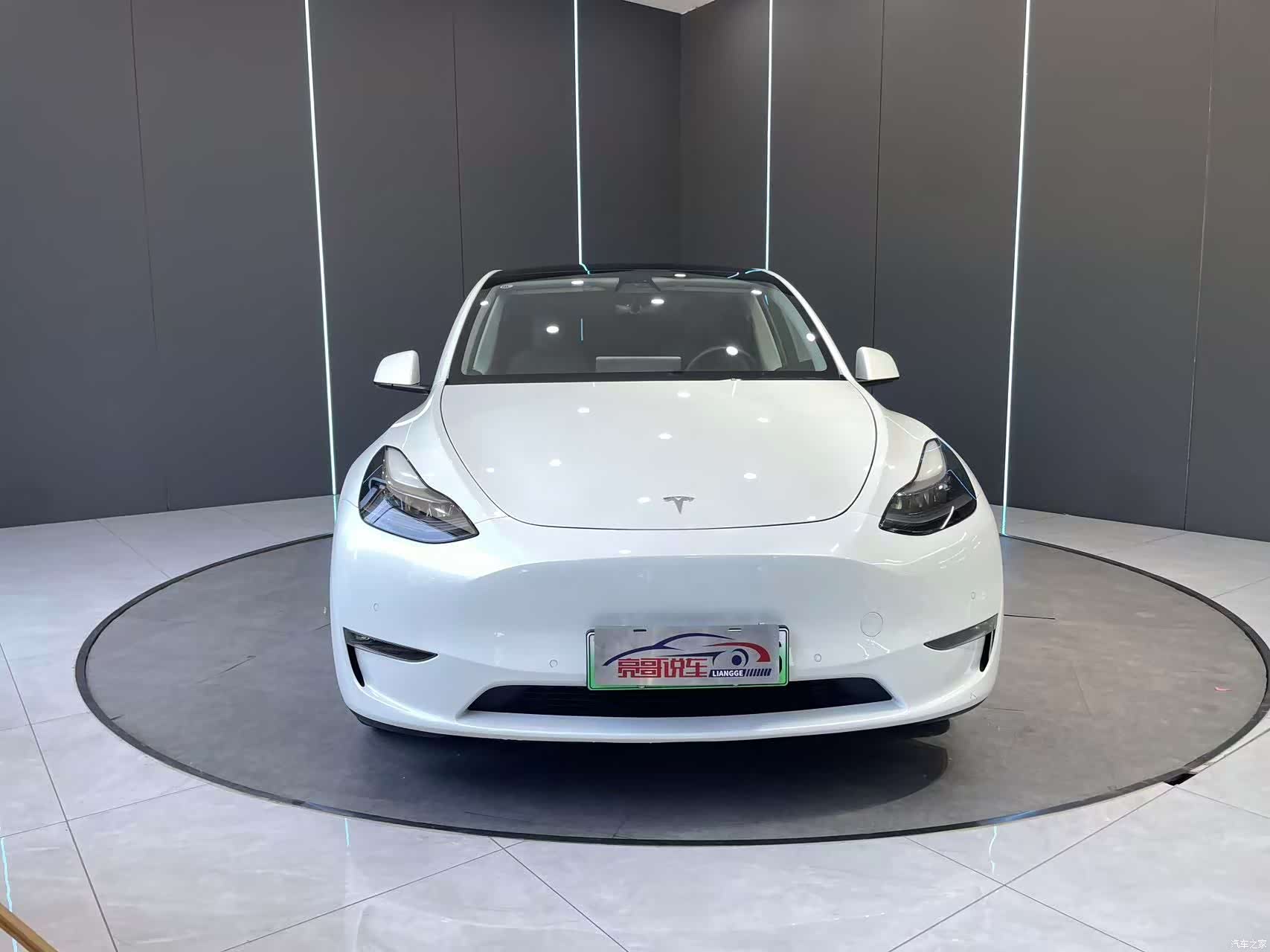 Tesla Model Y, 2021 2