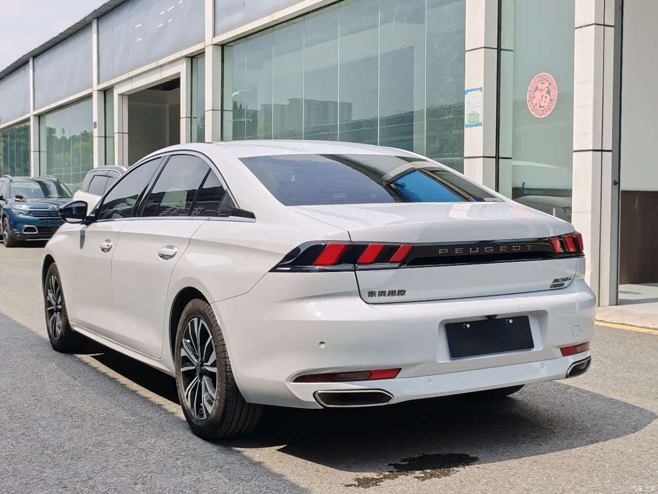 Peugeot 508L, 2025 10