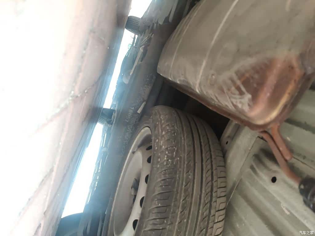 Wuling 730, 2015 25